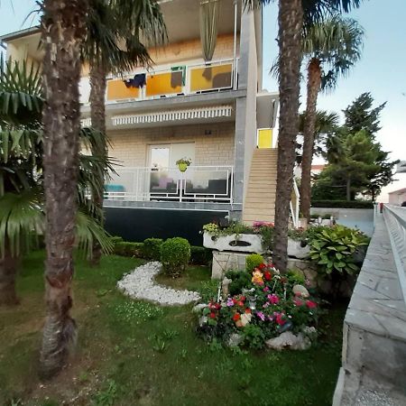 Apartment Dino Selce Exteriör bild