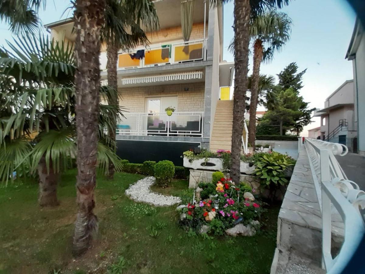 Apartment Dino Selce Exteriör bild